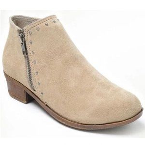 Minnetonka Brie Studded Suede Ankle Boot | Ivory Cream | Size 7
